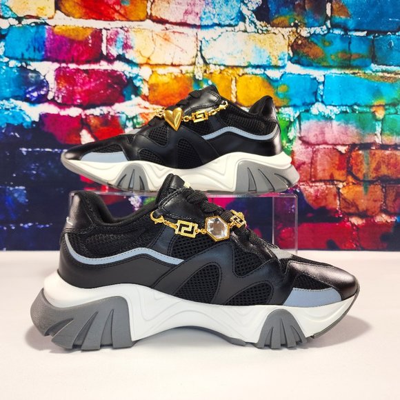 Versace Squalo Runner -Gold tone shoe bracelets, black/white/grey, size 40 - Picture 2 of 7